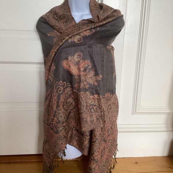 Paisley earth tones large shawl scarf or wrap shades of browns gold green - Picture 2 of 13